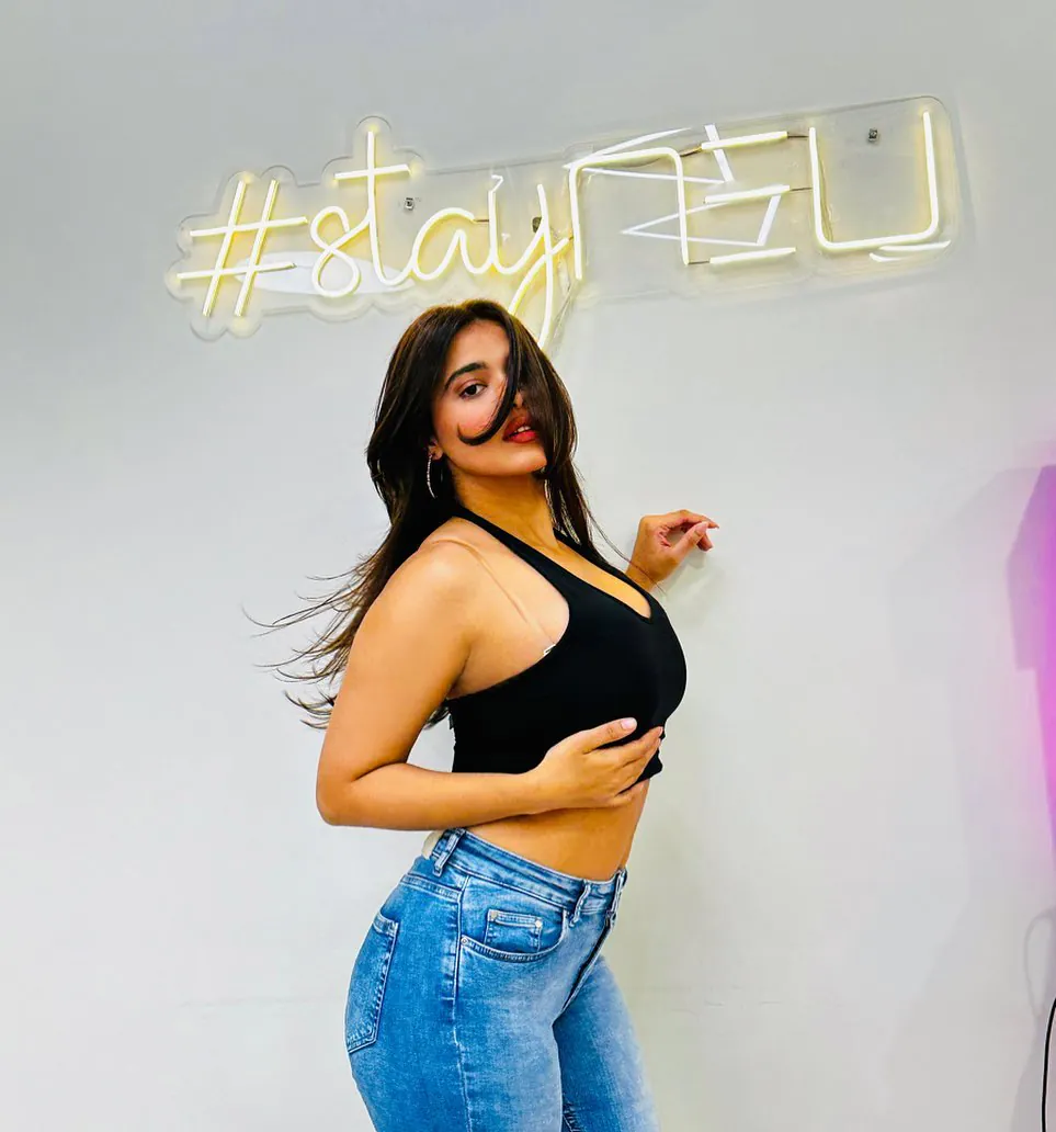 Ketika Sharma - ketika-sharma-hot-20.webp
